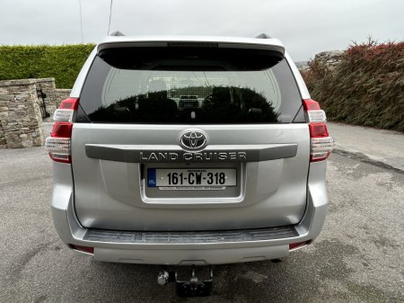 2016 Toyota Land Cruiser - photo 6