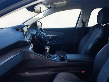 2019 Peugeot 5008 - photo 11