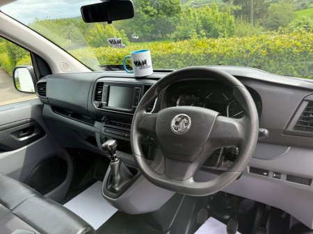 2020 Vauxhall Vivaro - photo 12