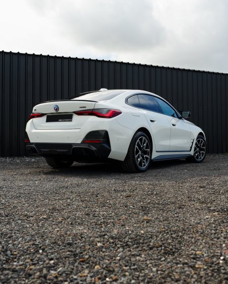 2023 BMW i4 - photo 3