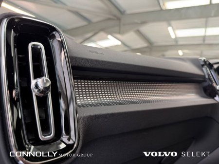 2025 Volvo EX40 - photo 23