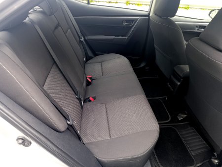 2016 Toyota Corolla - photo 15
