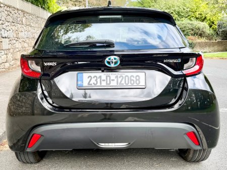 2023 Toyota Yaris - photo 8