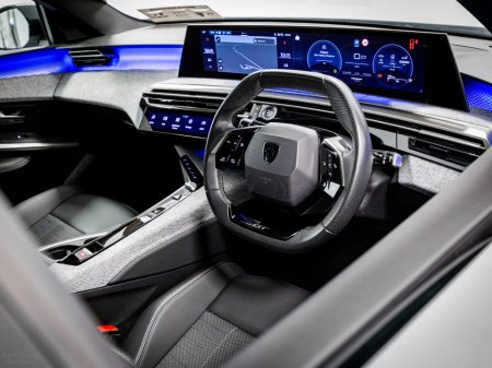 2025 Peugeot 5008 - photo 2