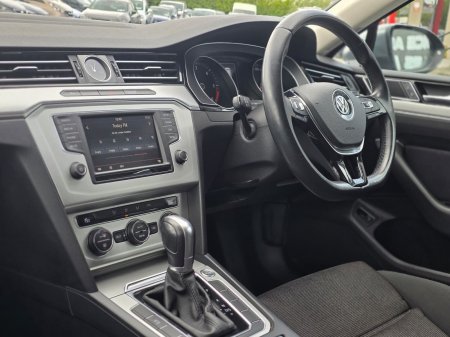2015 Volkswagen Passat - photo 15