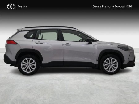 2027 Toyota Corolla Cross - photo 3