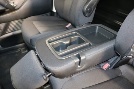2027 Hyundai Staria - photo 14