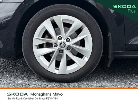 2024 Skoda Octavia - photo 9