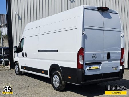 2027 Opel Movano - photo 3