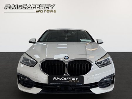2021 BMW 1-Series - photo 2