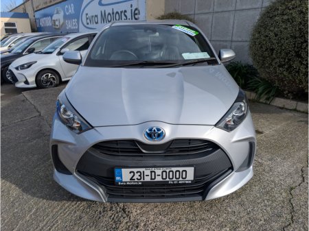 2023 Toyota Yaris - photo 2