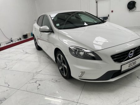 2016 Volvo V40 D2 (120hp) R-Design Edition