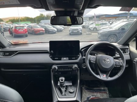 2025 Toyota RAV4 - photo 8