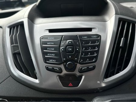 2019 Ford Transit - photo 18