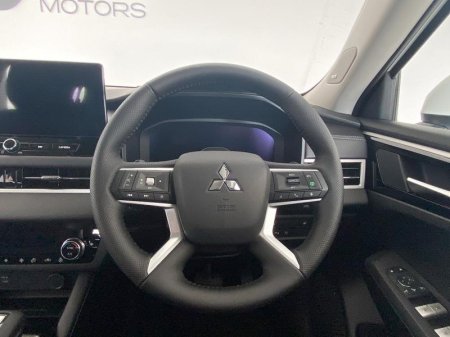 2026 Mitsubishi Outlander - photo 15