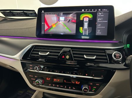 2024 BMW 5-Series - photo 10