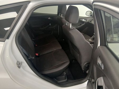 2018 Ford Focus - photo 6
