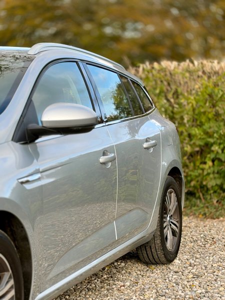 2021 Renault Megane - photo 13