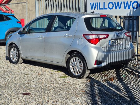 2017 Toyota Yaris - photo 4
