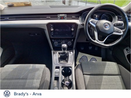 2020 Volkswagen Passat - photo 2