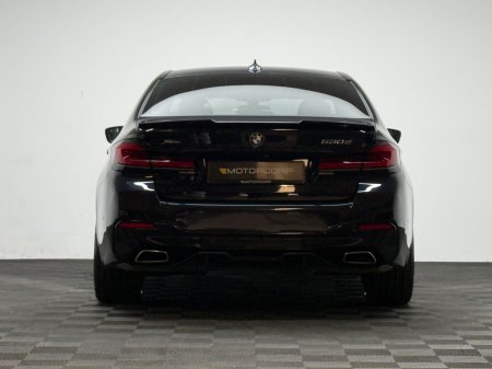 2022 BMW 5-Series - photo 5