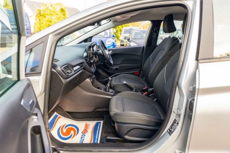 2019 Ford Fiesta - photo 16