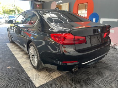 2017 BMW 5-Series - photo 5