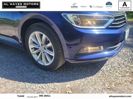 2018 Volkswagen Passat - photo 3