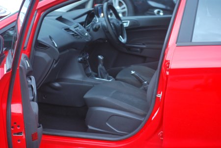 2016 Ford Fiesta - photo 7