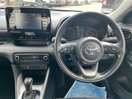 2023 Toyota Yaris - photo 9