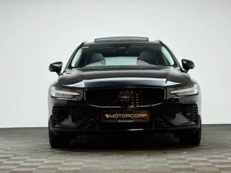 2025 Volvo V60 - photo 2