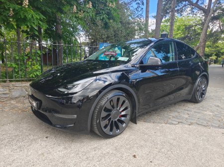 2024 Tesla Model Y Performance AWD