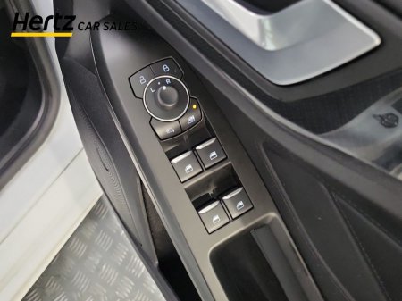 2023 Ford Focus - photo 17