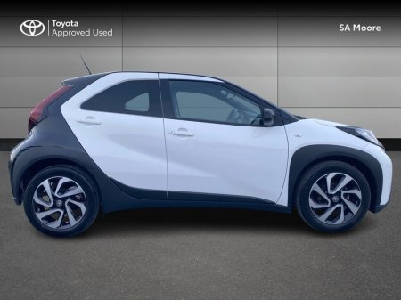 2023 Toyota Aygo X - photo 3
