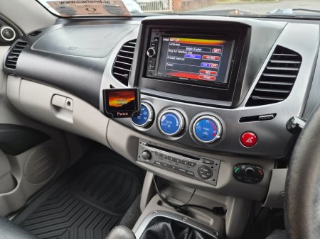 2009 Mitsubishi L200 - photo 21