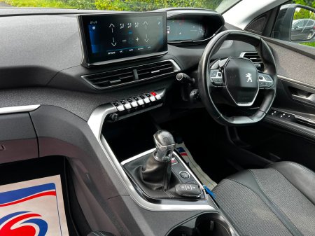 2022 Peugeot 3008 - photo 2