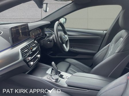 2023 BMW 5-Series - photo 12