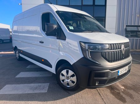 2025 Renault Master - photo 2