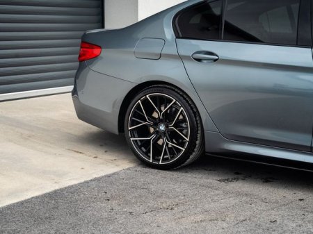 2020 BMW 5-Series - photo 4