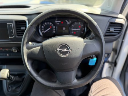 2024 Opel Vivaro - photo 16