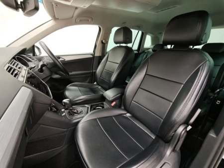 2020 Volkswagen Tiguan - photo 15