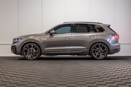 2025 Volkswagen Touareg - photo 3