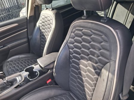 2016 Ford Mondeo - photo 14