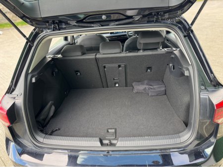 2023 Volkswagen Golf - photo 23