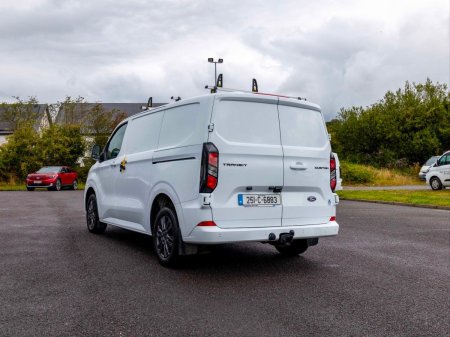 2025 Ford Transit Custom - photo 15