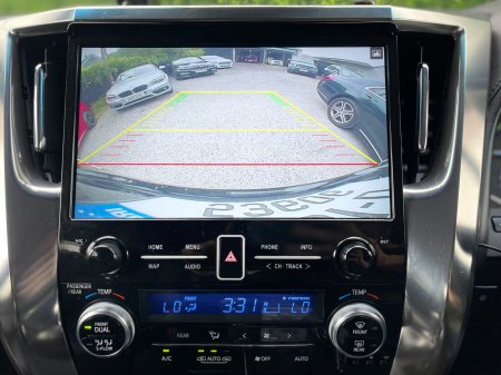 2019 Toyota Alphard - photo 24