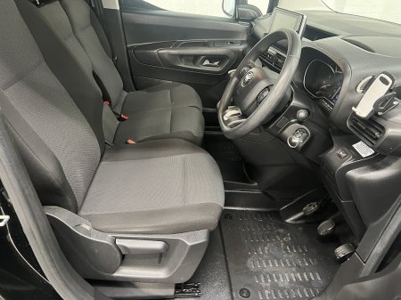 2024 Toyota Proace City - photo 10