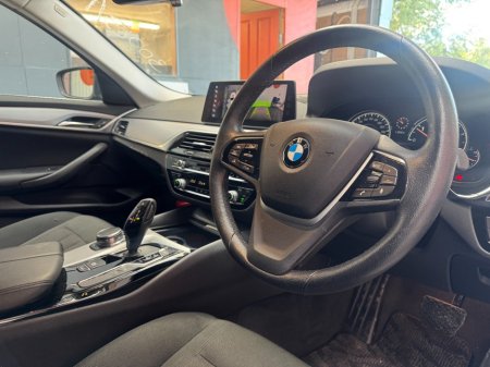 2017 BMW 5-Series - photo 9