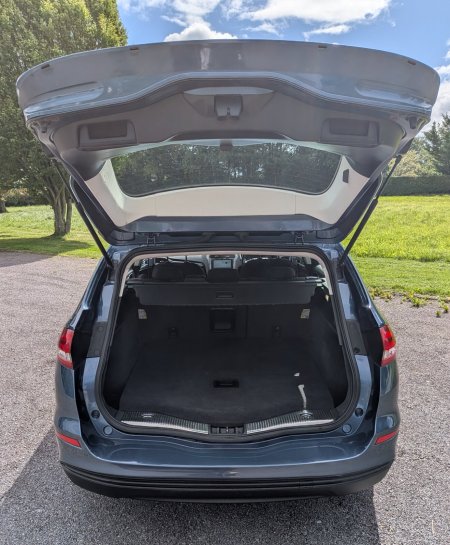 2020 Ford Mondeo - photo 8