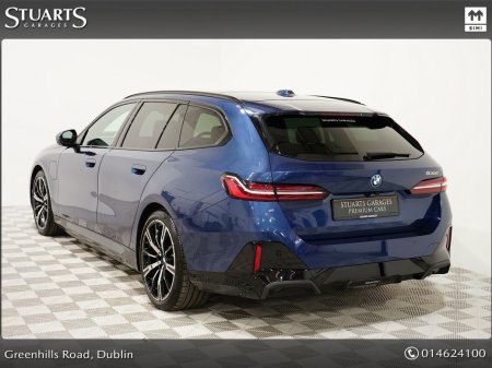 2025 BMW 5-Series - photo 2